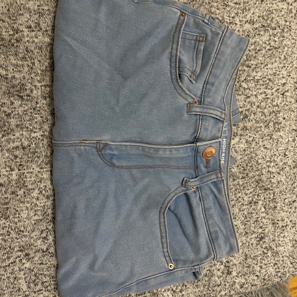 Jeans - Picture 2 of 3